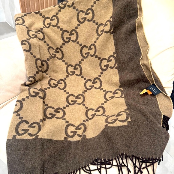 Gucci luxury throw blanket GG x large size - Picture 1 of 9